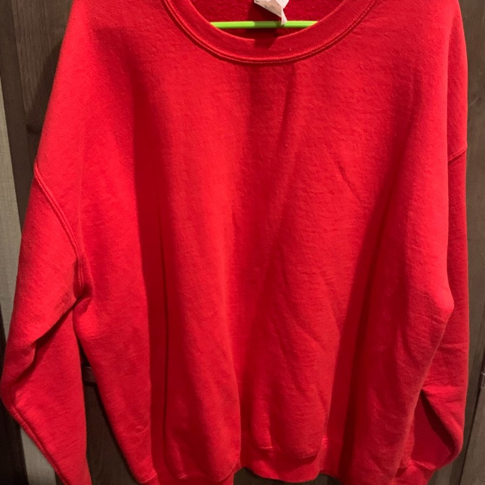 Gildan Crew Neck Sweatshirt